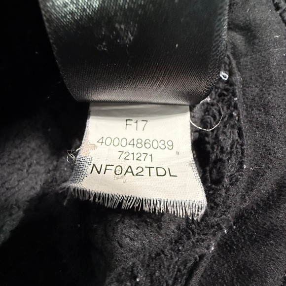 The North Face Womens Fleece Jacket Black Zip Up Size S - FLAW Very linty - Picture 8 of 12